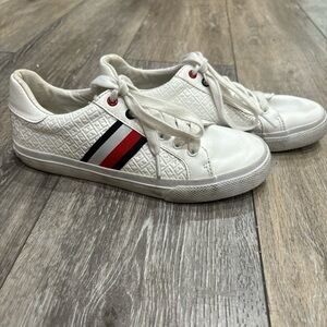 White Tommy Hilfiger sneakers
